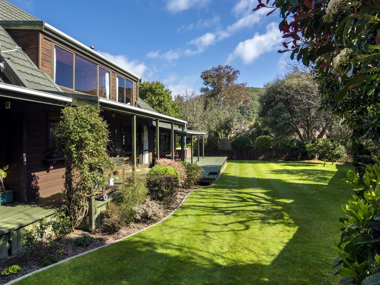 Bed and Breakfast Mulberry House Picton Exteriér fotografie